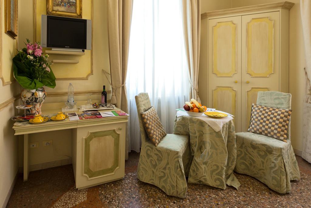Antica Residenza D'Azeglio Room&Breakfast Di Charme Болонья Екстер'єр фото