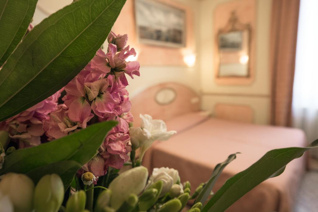 Antica Residenza D'Azeglio Room&Breakfast Di Charme Болонья Екстер'єр фото